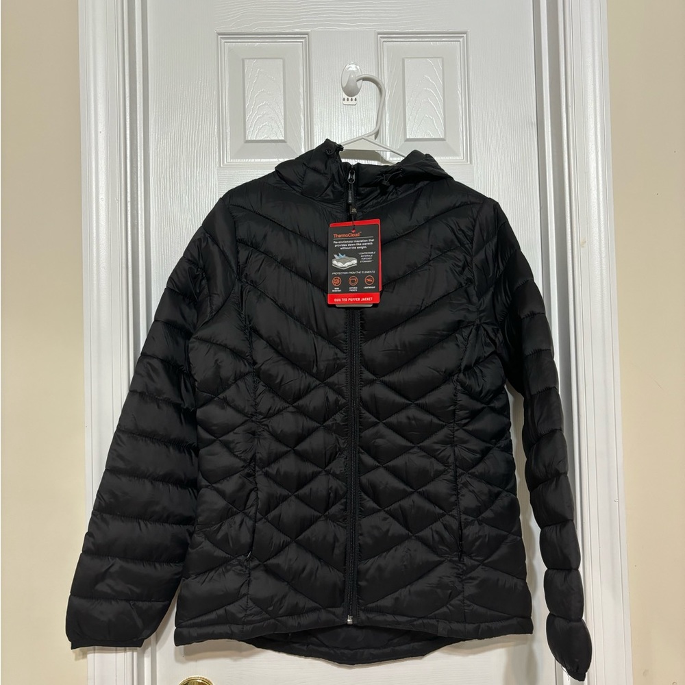 Women’s ZEROX Posur thermo cloud quilted puffer hooded black jacket. Size L